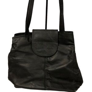 Nino Bossi fine‎ leather black shoulder bag 11” x 12”